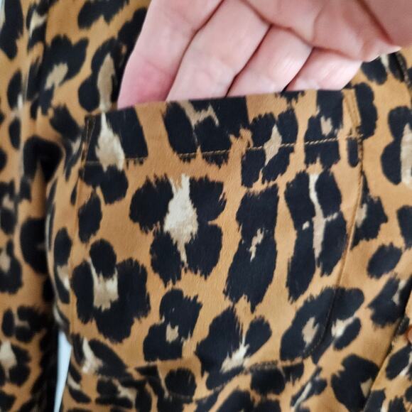 Talbots Leopard Print Button Front Long Sleeve Blouse Shirt Top Size Small - Picture 6 of 10
